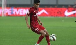 吕文君爆料上港视频,揭秘球队幕后真相